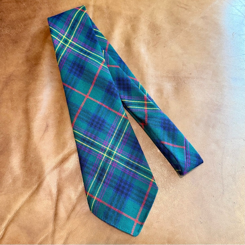 Scottish Wool Kennedy Clan Tartan Men's Neck Tie Heritage Traditional
